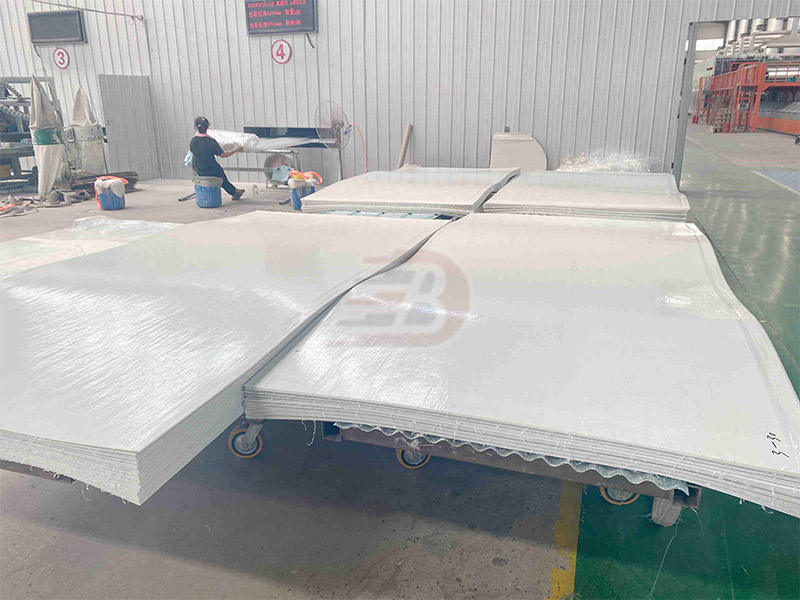 Fiberglass flat plate